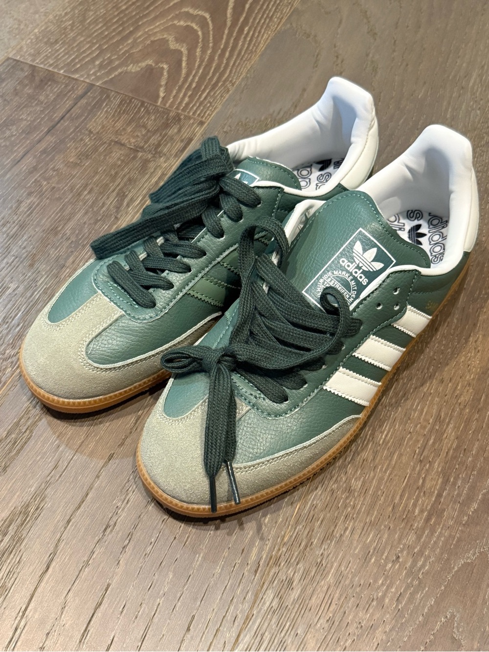 adidas Men's Forest Green and White Samba Sneakers NWOT